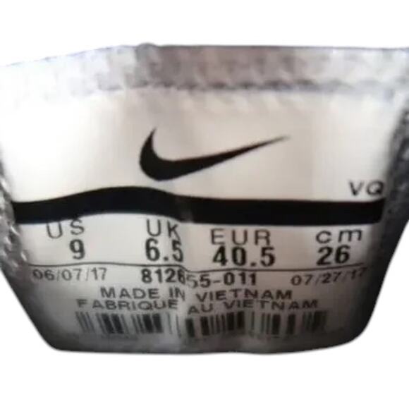 Nike Shoes Womens 9 Athletic Trainers Tanjun Sneakers Black White Casual Active - Picture 9 of 13